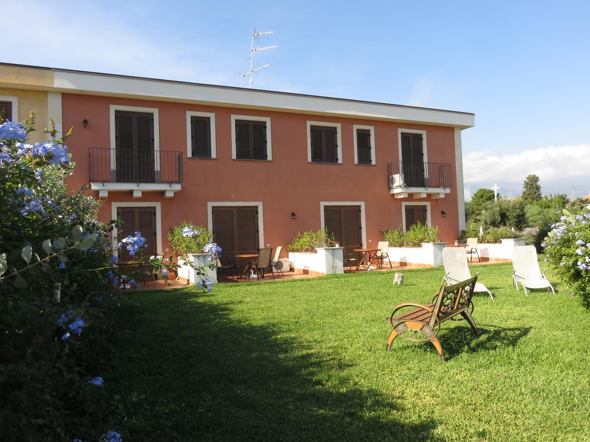 Case Vacanze Residence Trinacria Acireale Exterior foto